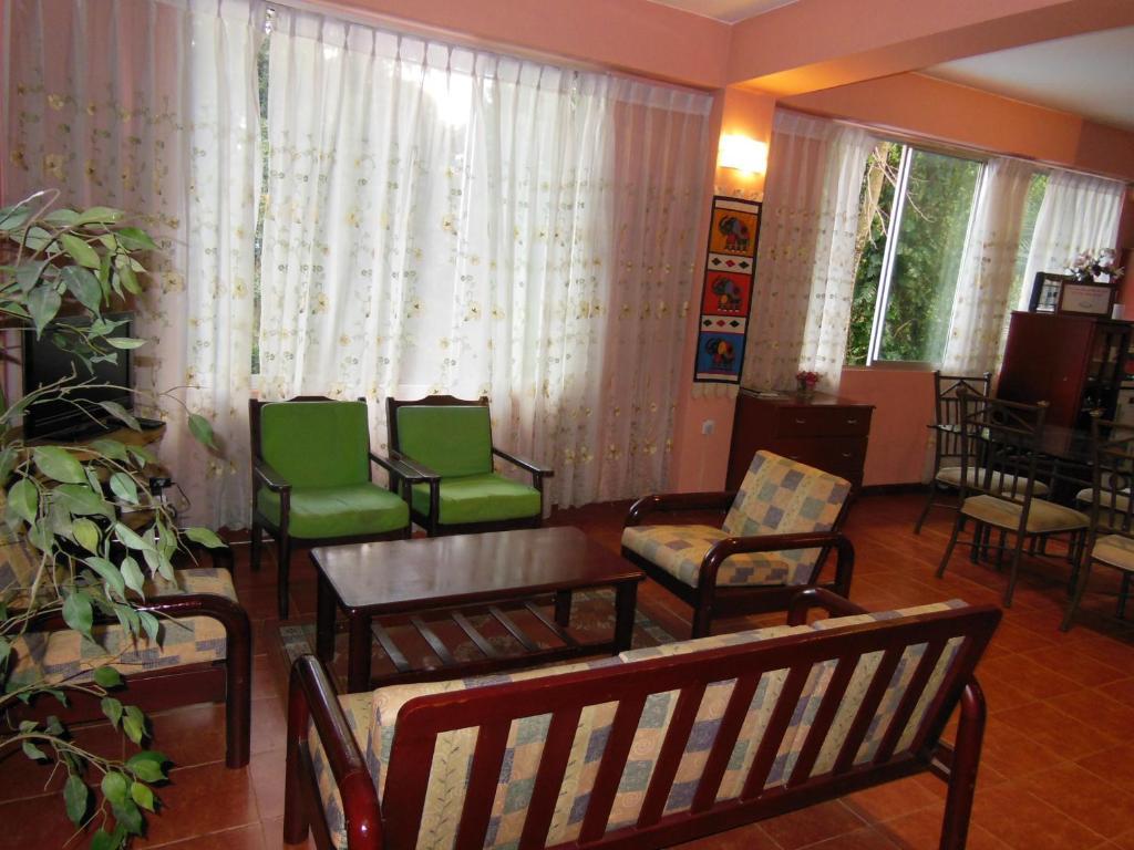Days Inn Kandy Exterior photo